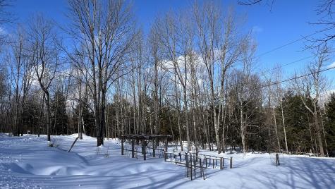 19 Cotta Lane Saint Albans ME 04971