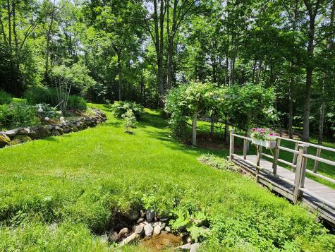 19 Cotta Lane Saint Albans ME 04971