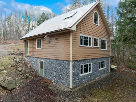 4 Ingalls East E Liberty ME 04949