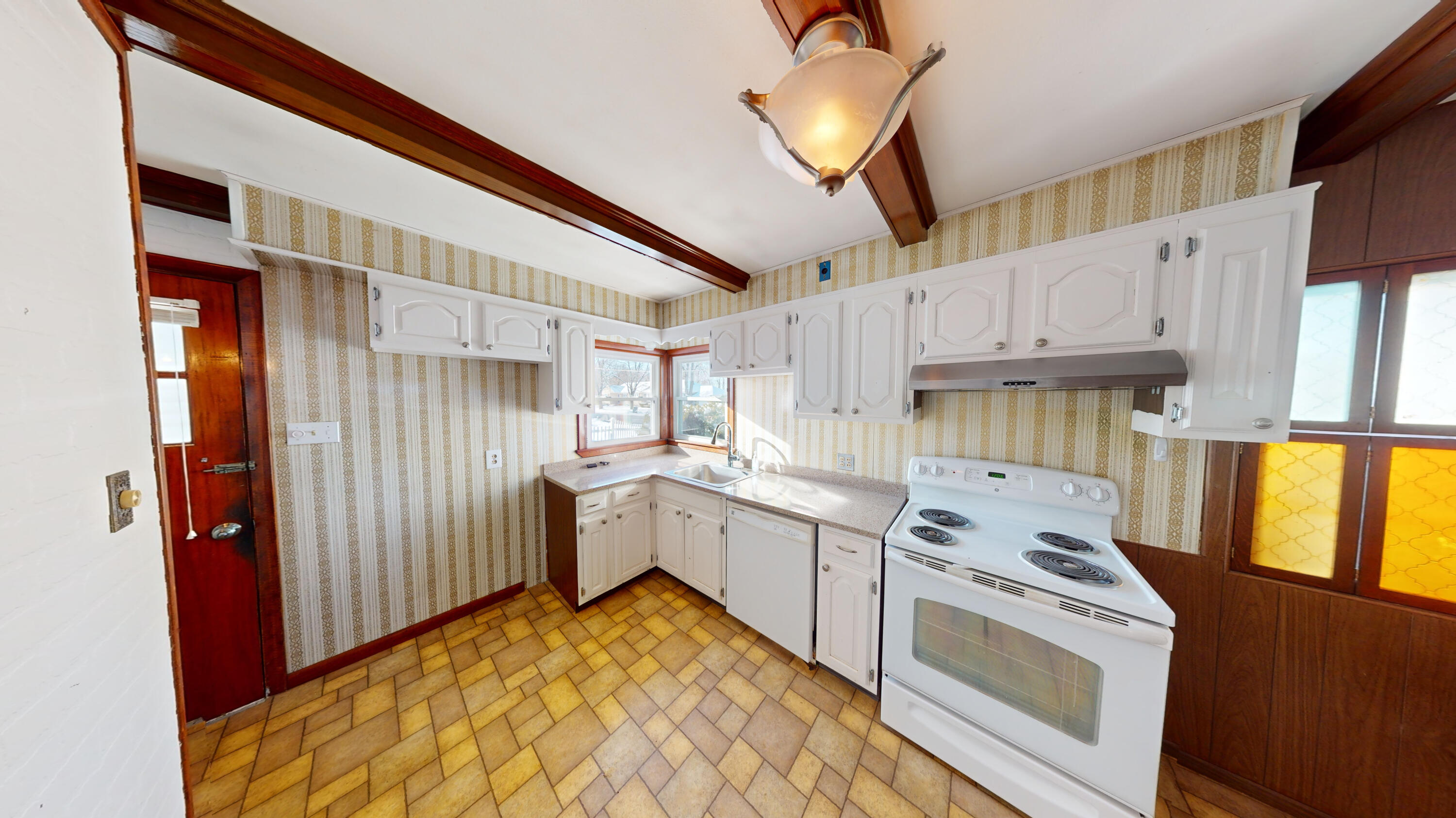 31 Arkwright Avenue Lewiston ME 04240