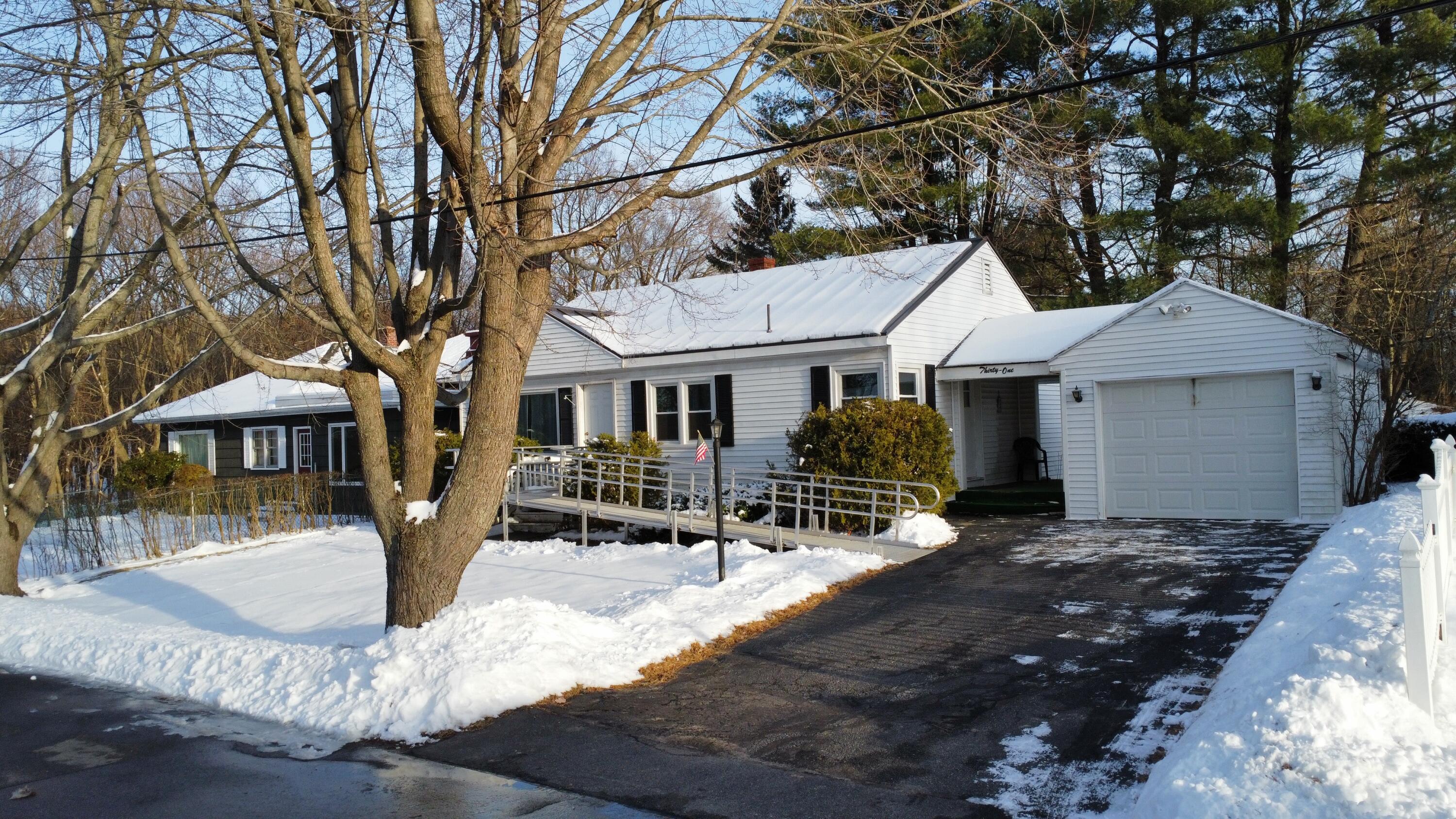 31 Arkwright Avenue Lewiston ME 04240