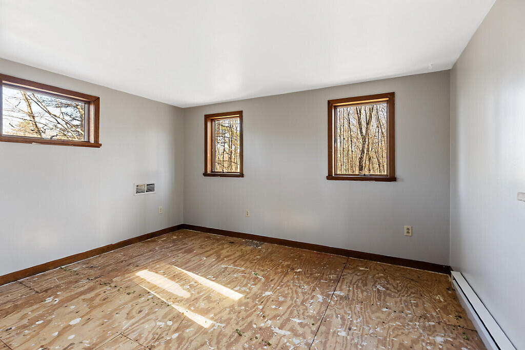 6 Lookout Lane Raymond ME 04071