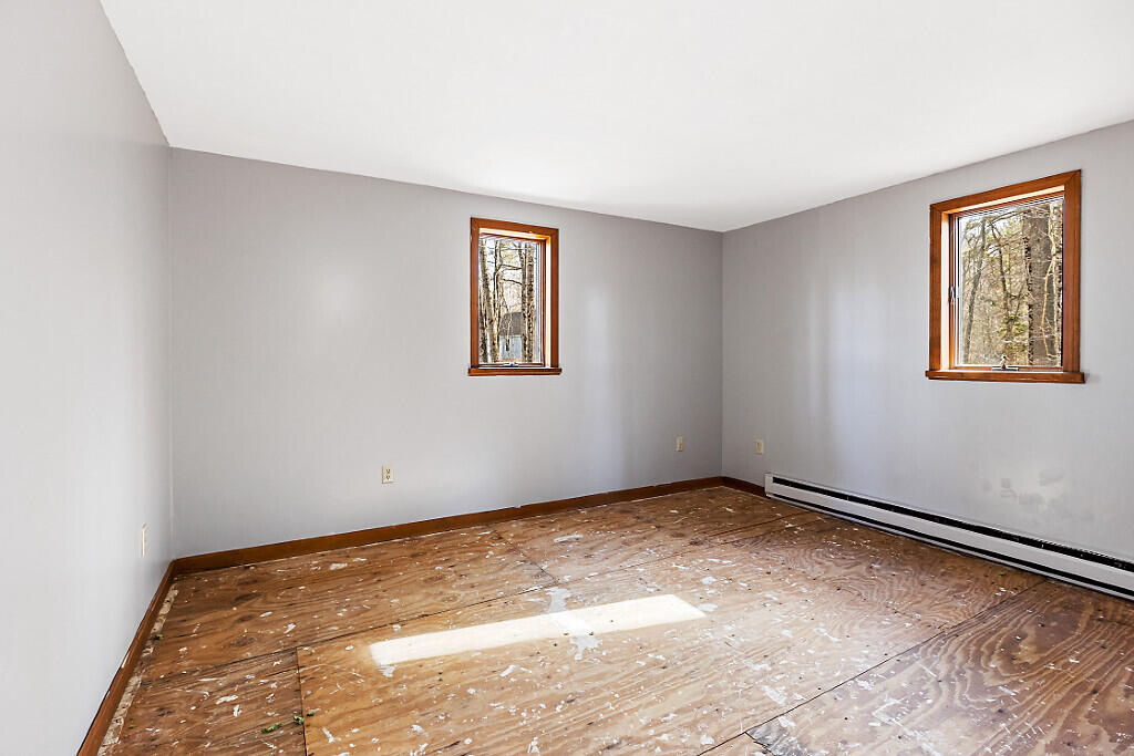 6 Lookout Lane Raymond ME 04071