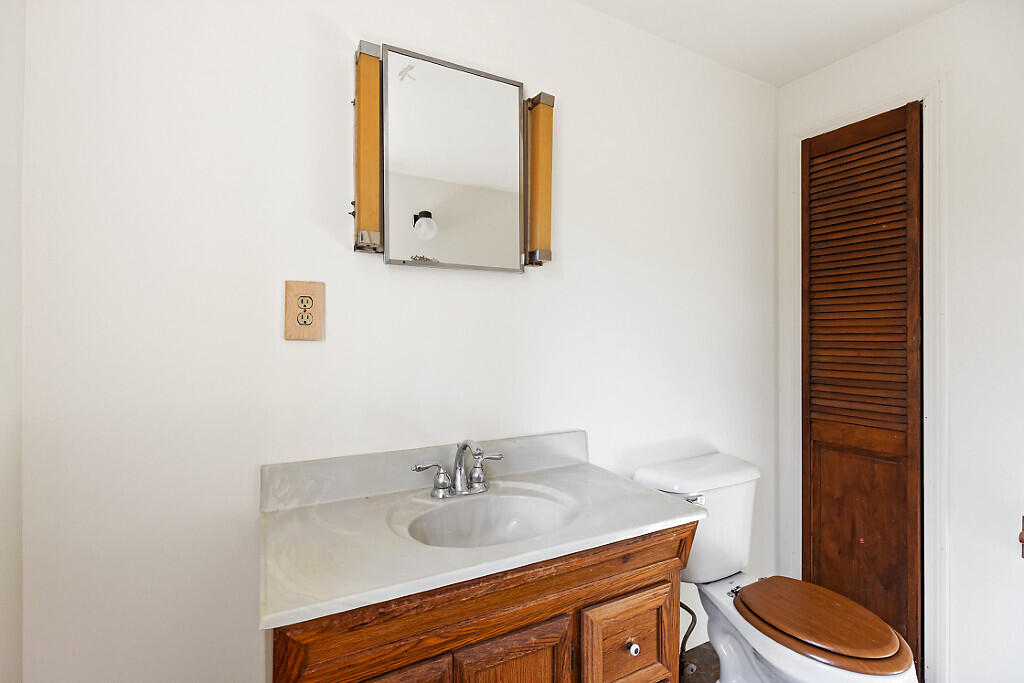 6 Lookout Lane Raymond ME 04071