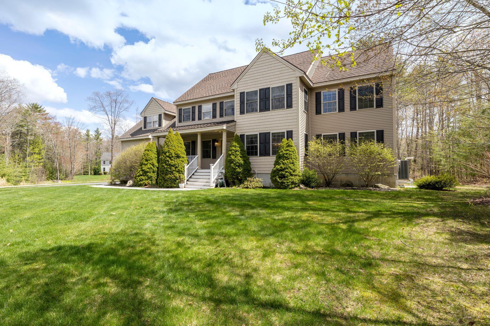 21 Richards Way Saco ME 04072