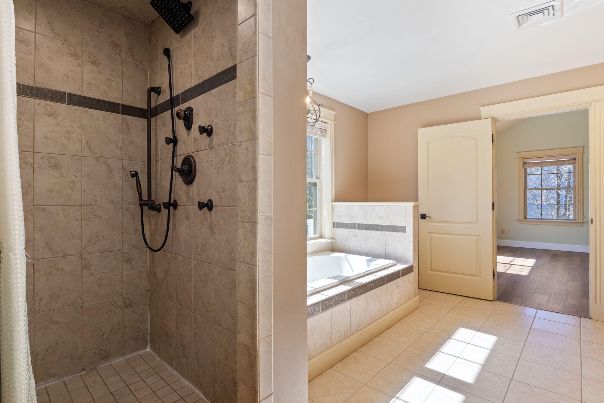 21 Richards Way Saco ME 04072