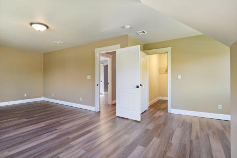 21 Richards Way Saco ME 04072