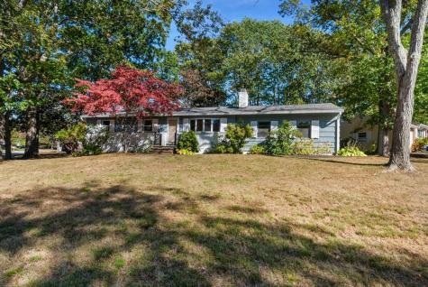 26 Mariette Drive Portsmouth NH 03801