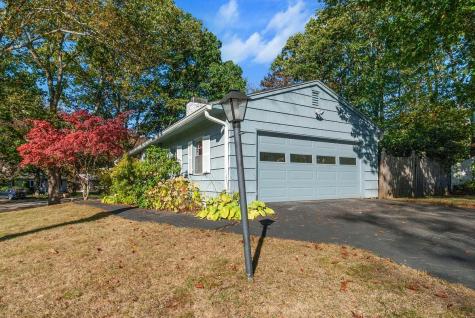 26 Mariette Drive Portsmouth NH 03801