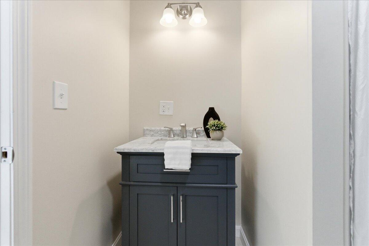 670 Wiscasset Road Boothbay ME 04537