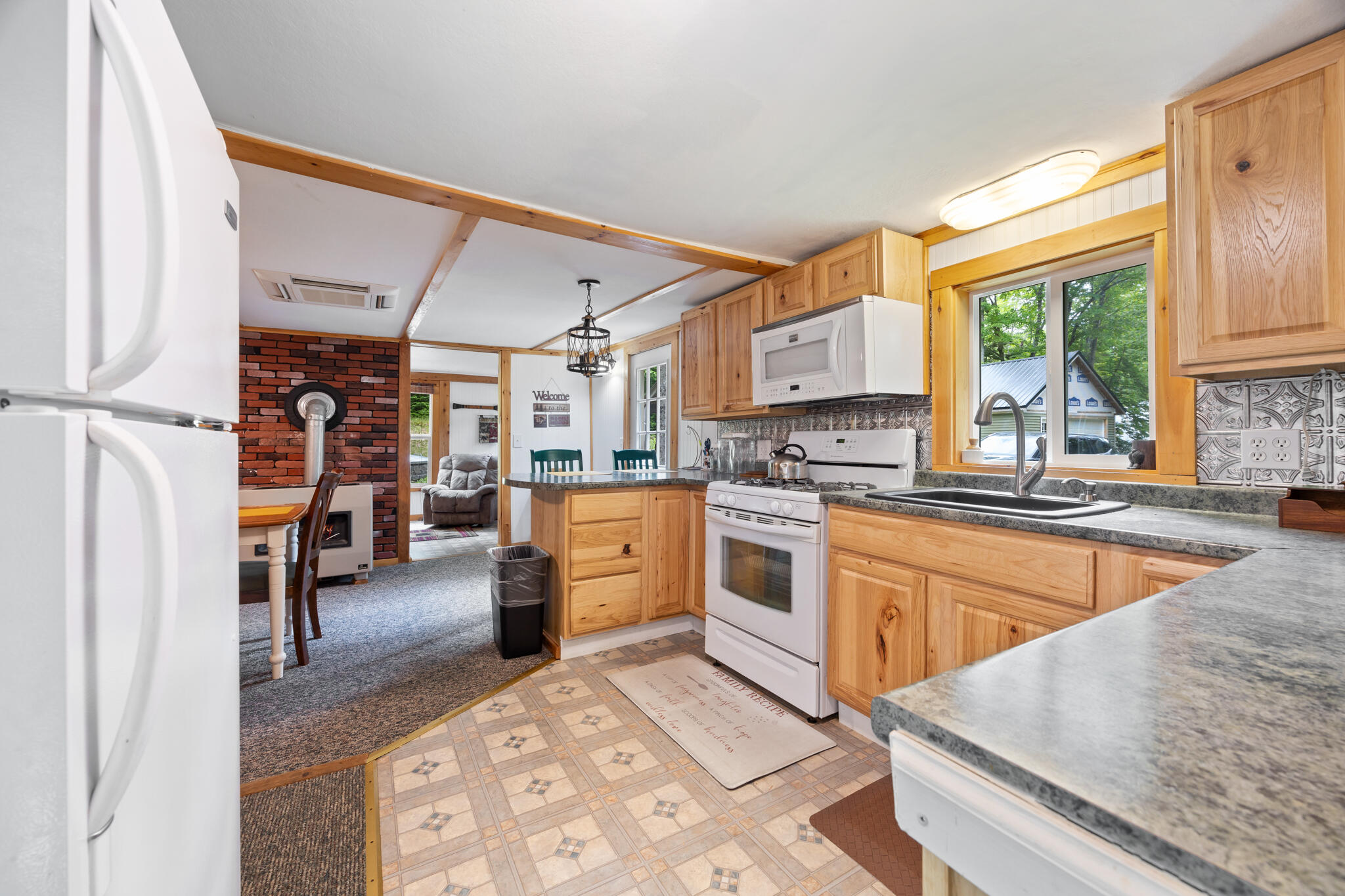 10 Carpenter Place Greenville ME 04441