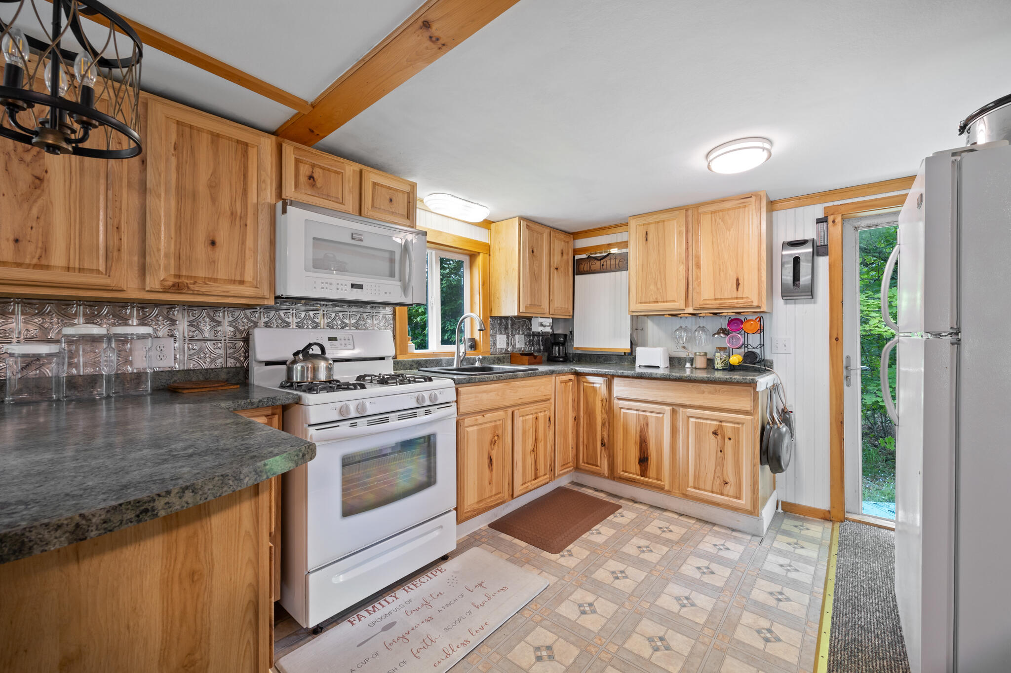 10 Carpenter Place Greenville ME 04441