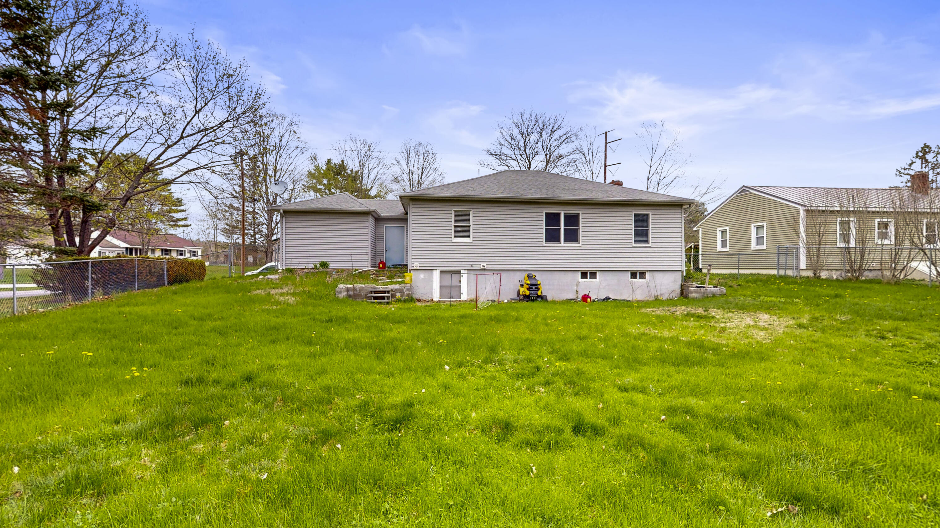 10 Riley Street Lewiston ME 04240