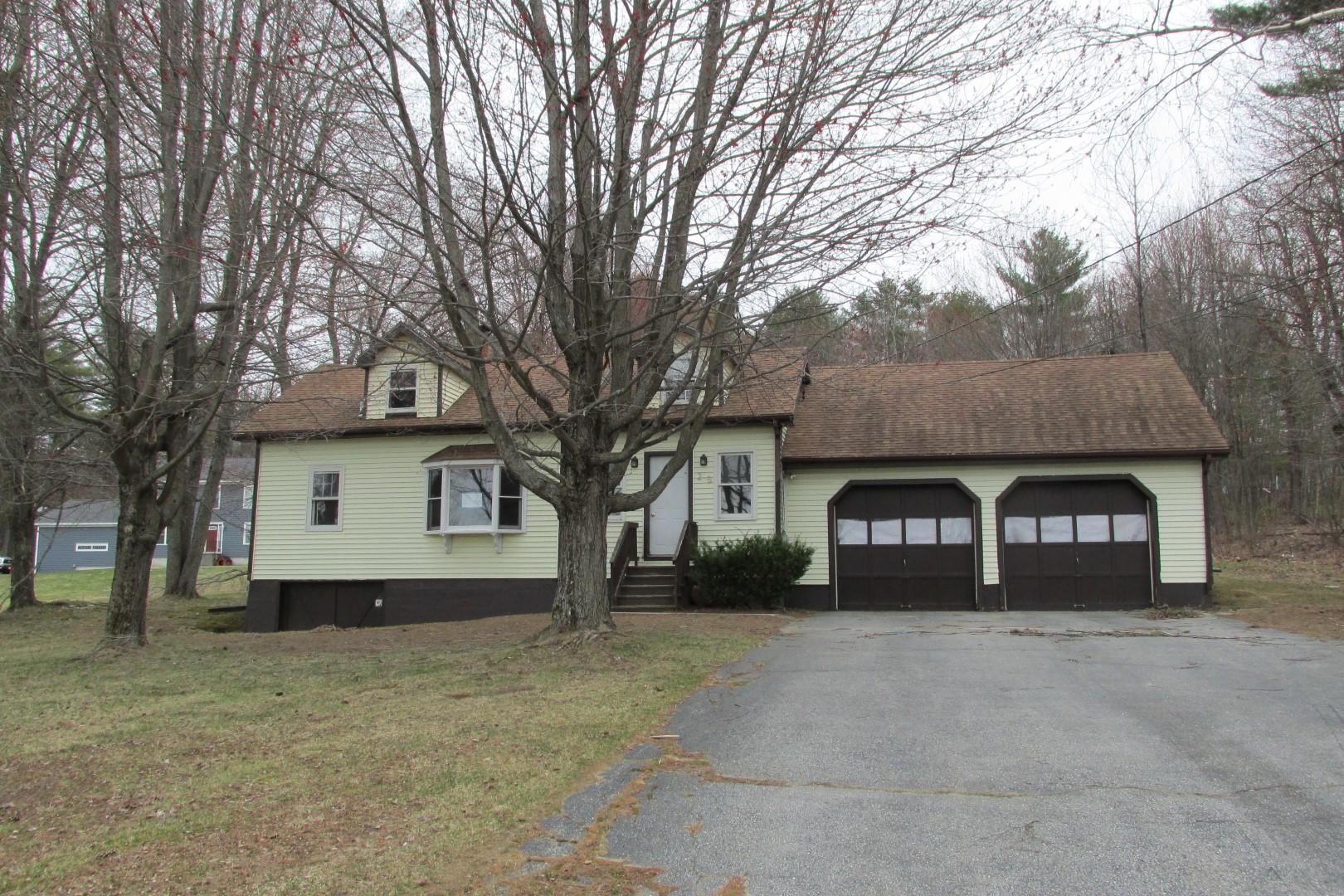 25 Hogan Road Lewiston, ME