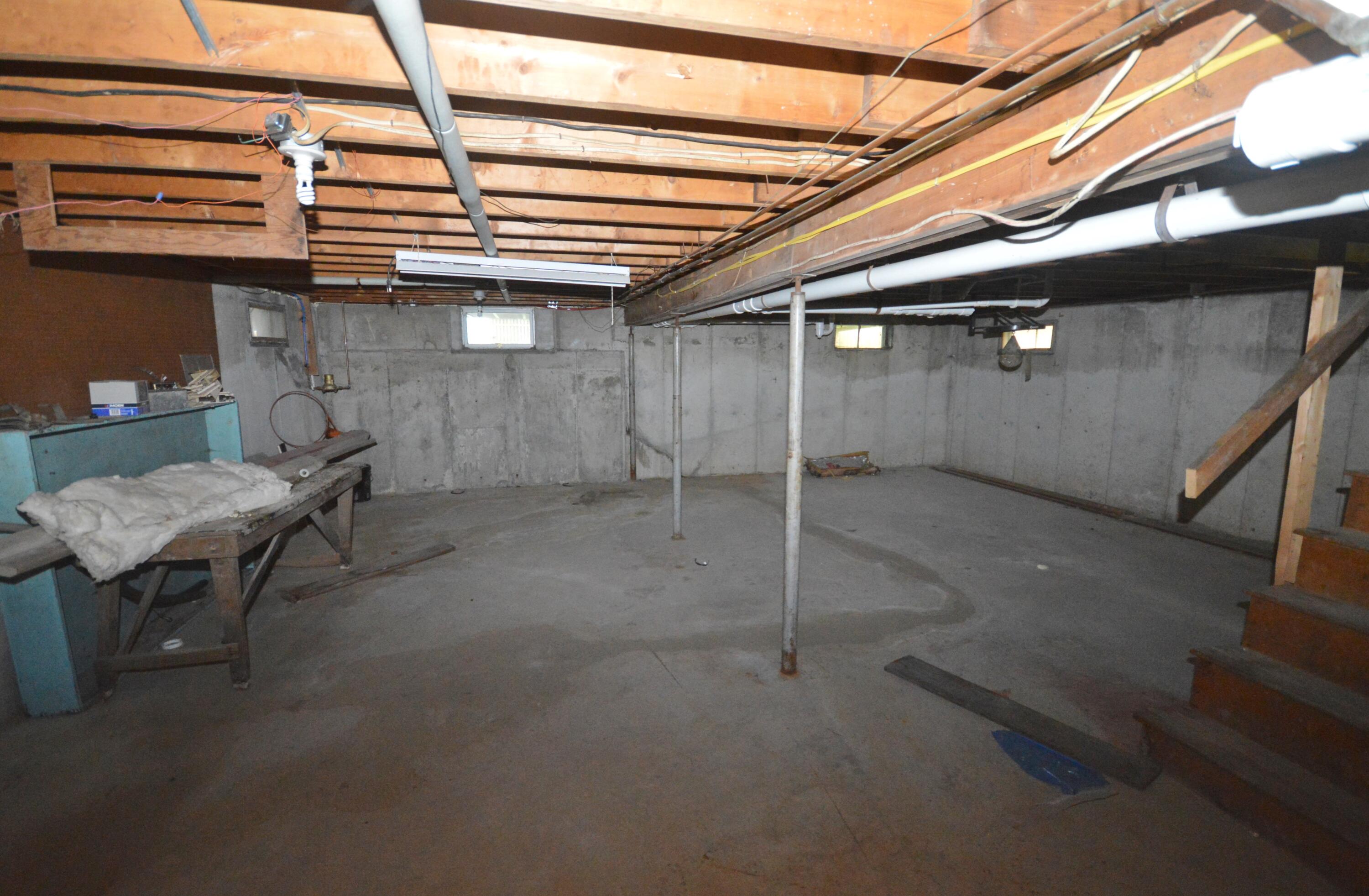 16 Rutland Street Bangor ME 04401
