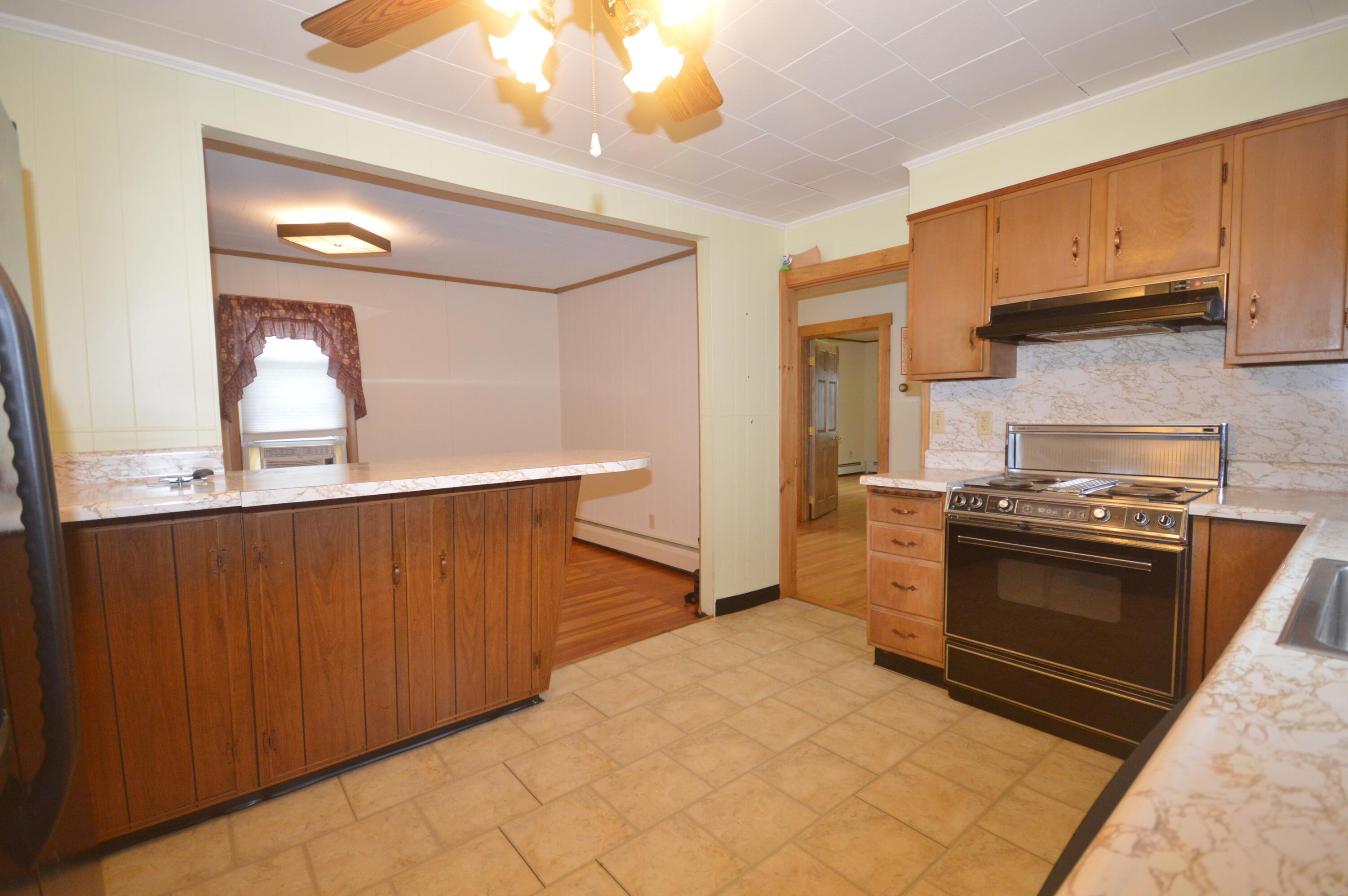 16 Rutland Street Bangor ME 04401