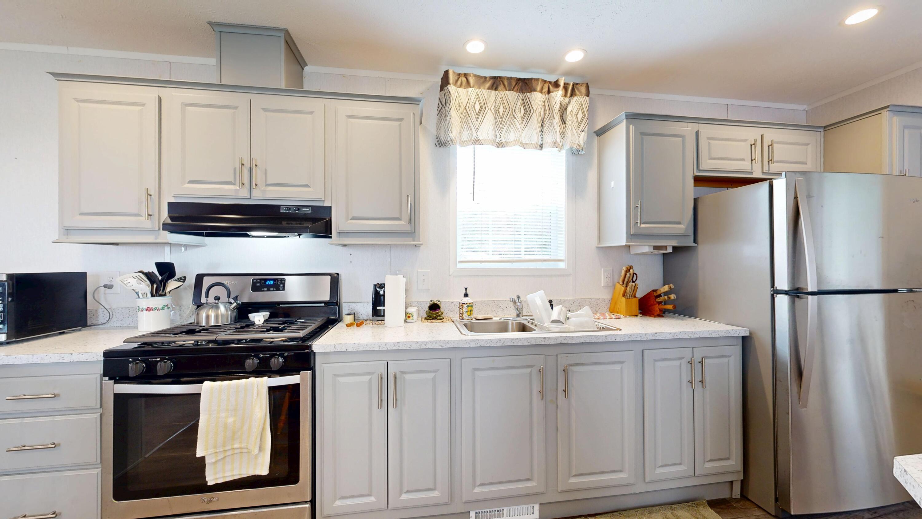 4 Sheldon Place Lewiston ME 04240