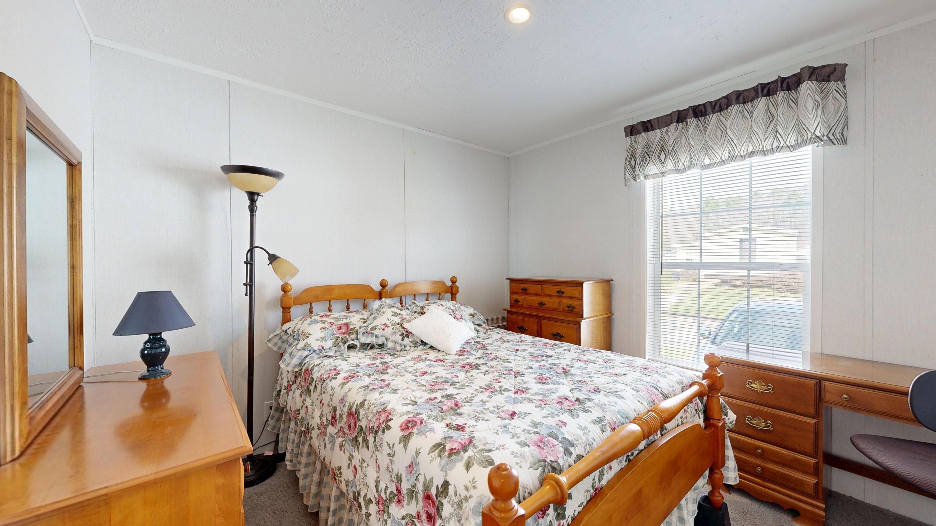 4 Sheldon Place Lewiston ME 04240