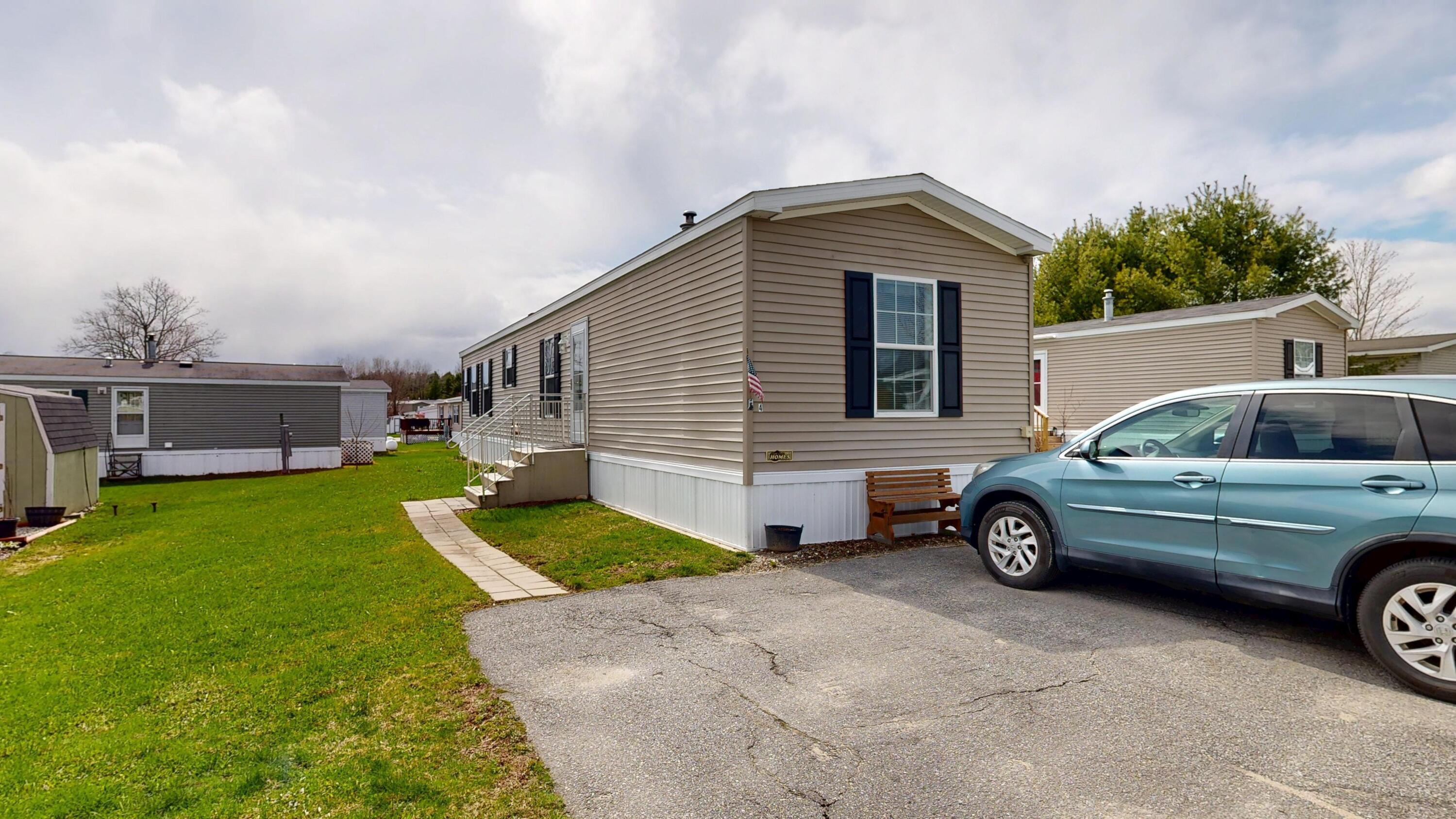 4 Sheldon Place Lewiston ME 04240