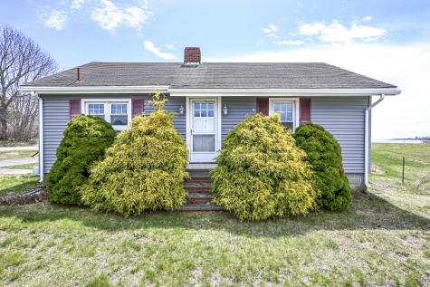 60 Richmond Terrace Cape Elizabeth ME 04107