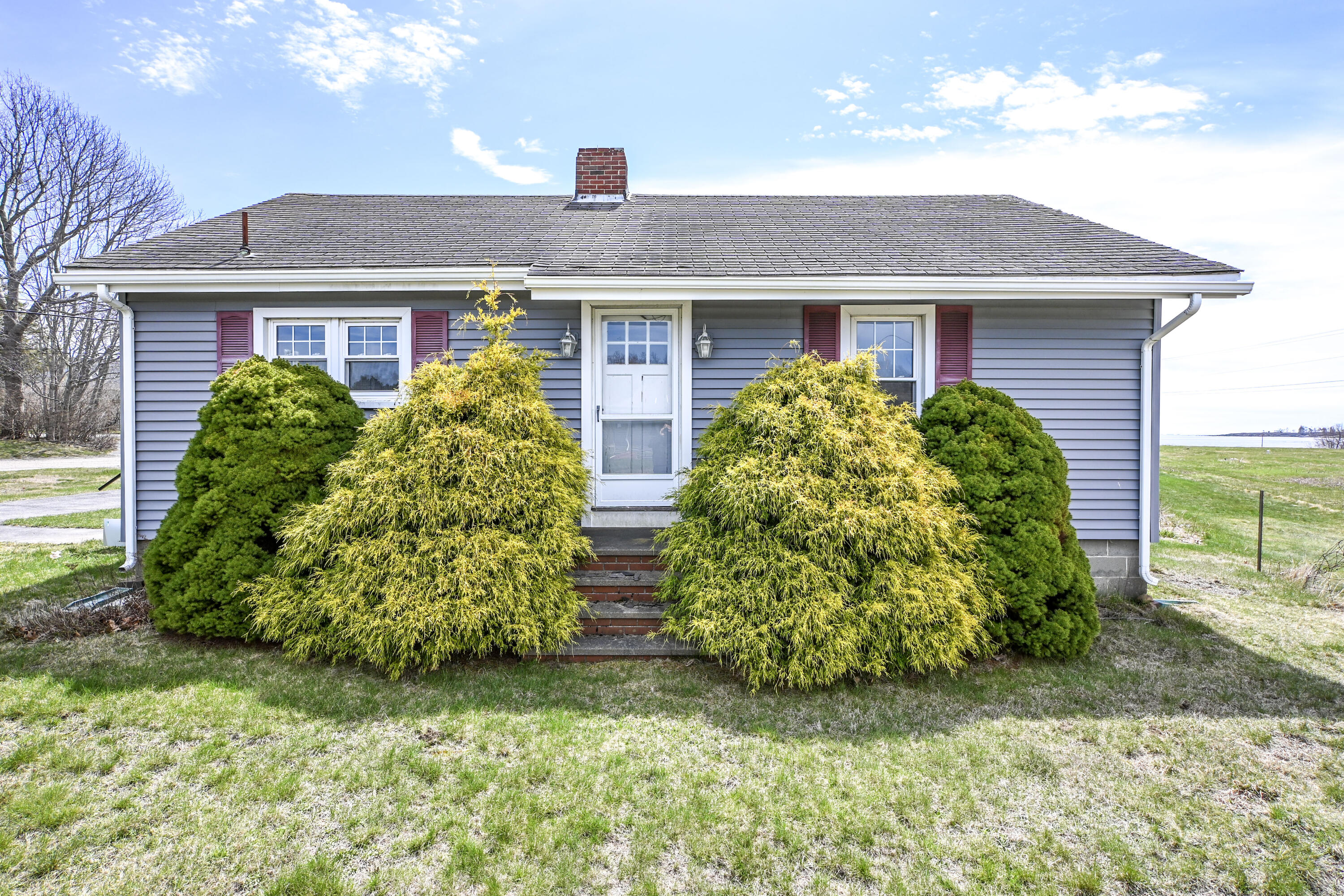 60 Richmond Terrace Cape Elizabeth ME 04107
