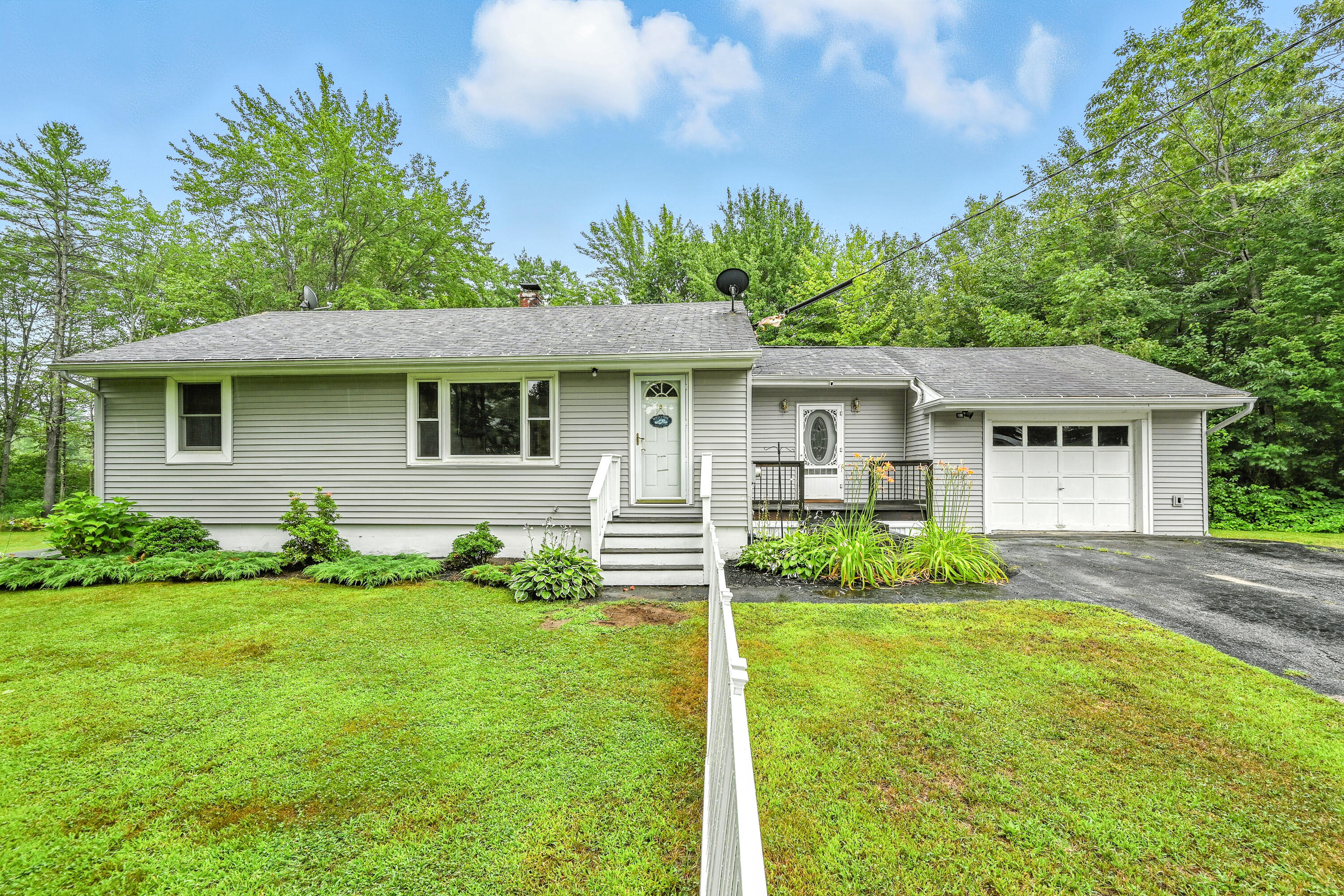 40 Leavitt Street Auburn ME 04210