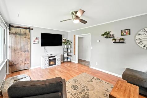 40 Leavitt Street Auburn ME 04210