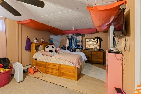 914 Bellsqueeze Road Clinton ME 04927