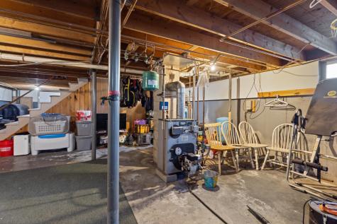 914 Bellsqueeze Road Clinton ME 04927