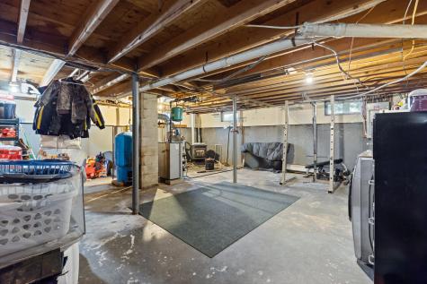 914 Bellsqueeze Road Clinton ME 04927