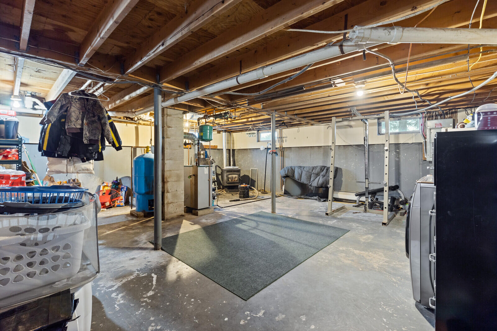 914 Bellsqueeze Road Clinton ME 04927