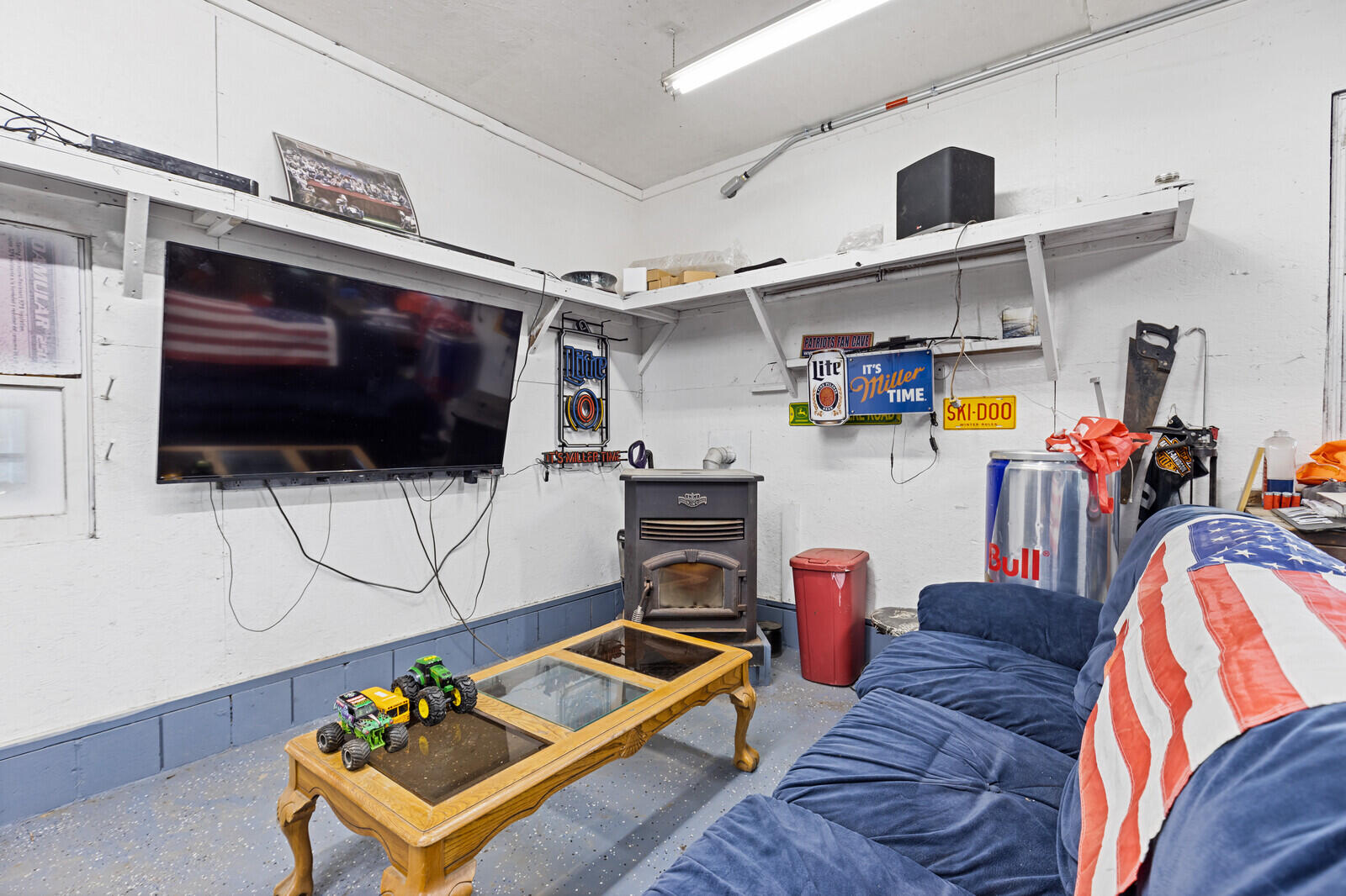 914 Bellsqueeze Road Clinton ME 04927