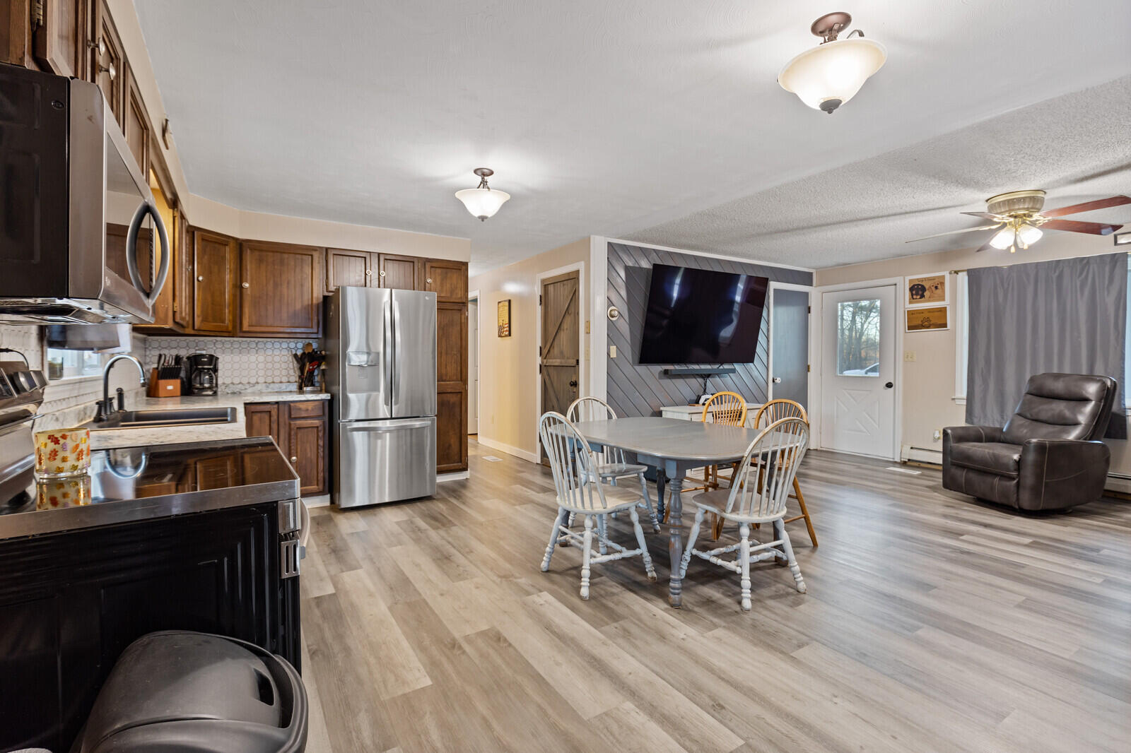 914 Bellsqueeze Road Clinton ME 04927