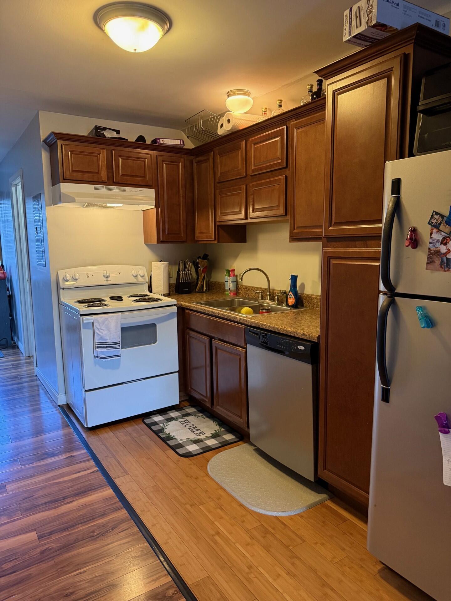 145 Main Street Thomaston ME 04861