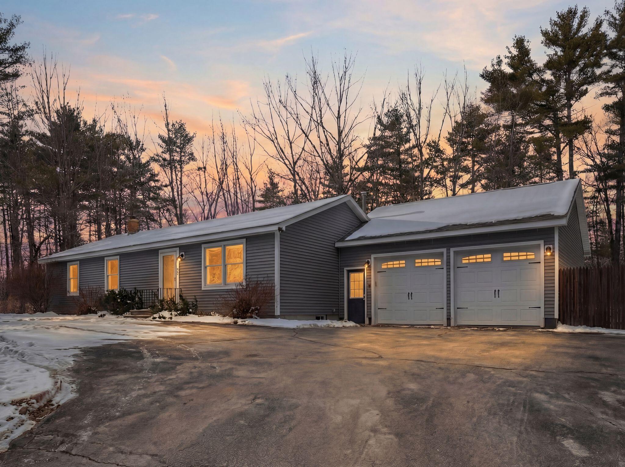 15 Monroe Drive Naples ME 04055