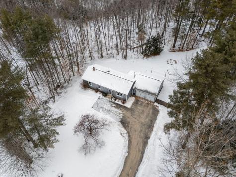 15 Monroe Drive Naples ME 04055