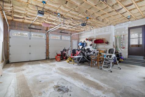 15 Monroe Drive Naples ME 04055