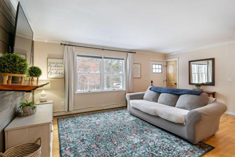 15 Monroe Drive Naples ME 04055