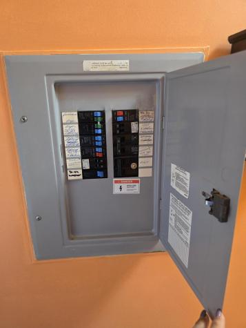 76 Courtney Lane Eliot ME 03903