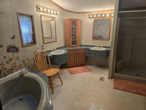 76 Courtney Lane Eliot ME 03903