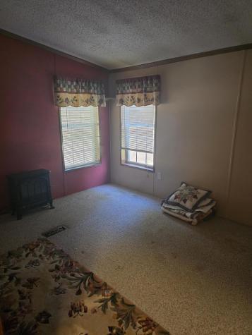 76 Courtney Lane Eliot ME 03903