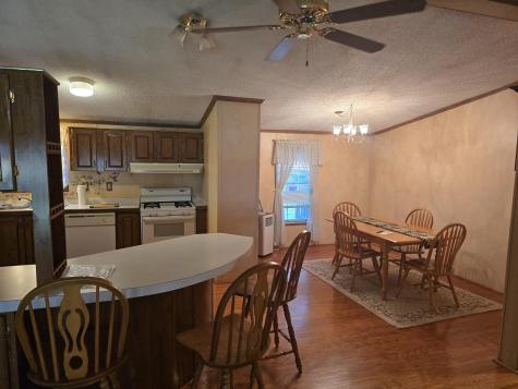 76 Courtney Lane Eliot ME 03903