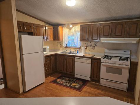 76 Courtney Lane Eliot ME 03903