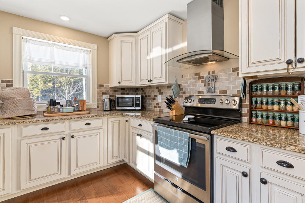 6 Miranda Street Brunswick ME 04011