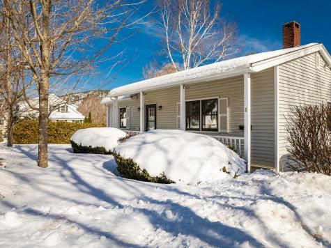 5 Rawson Avenue Camden ME 04843