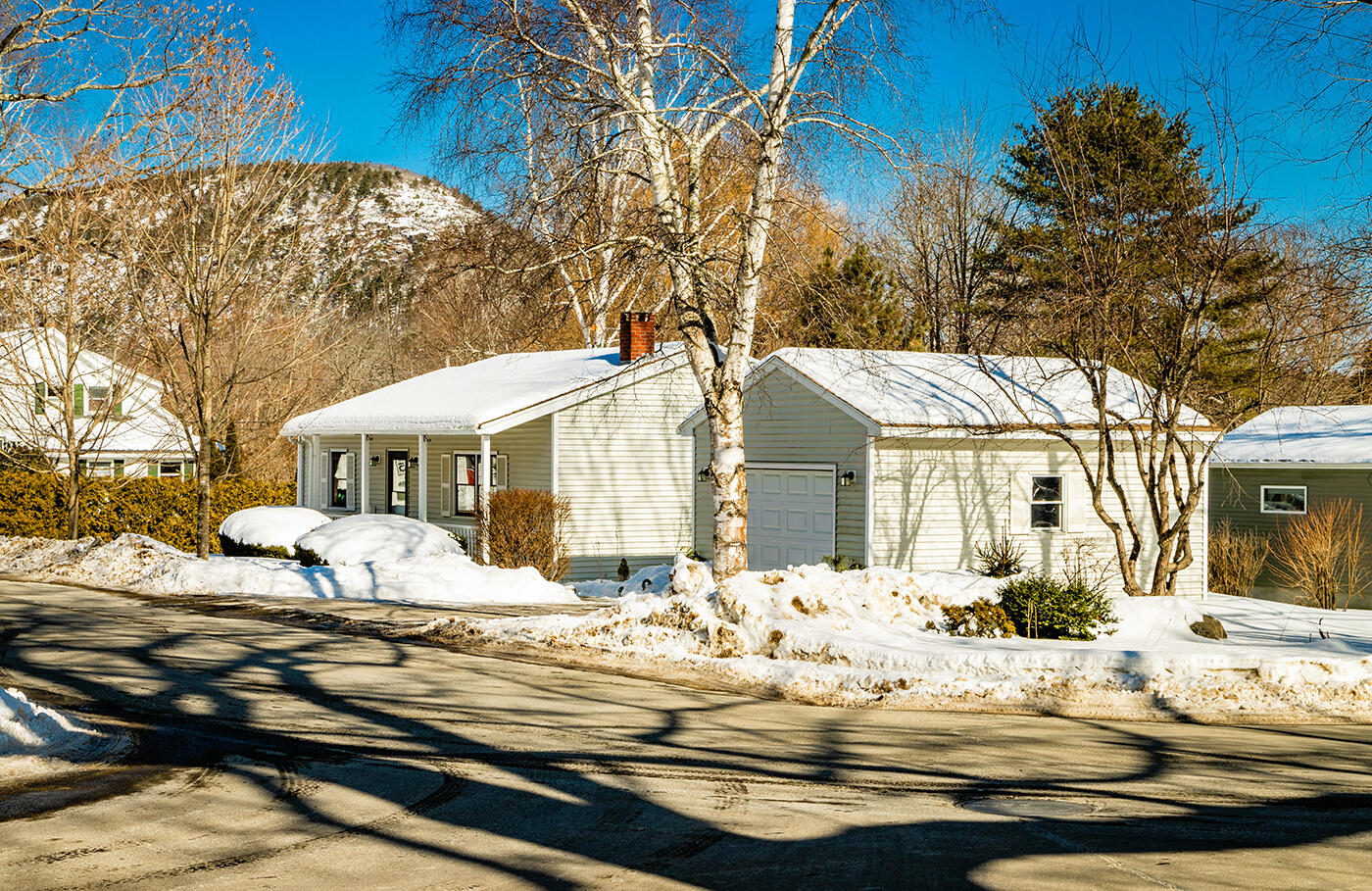 5 Rawson Avenue Camden ME 04843