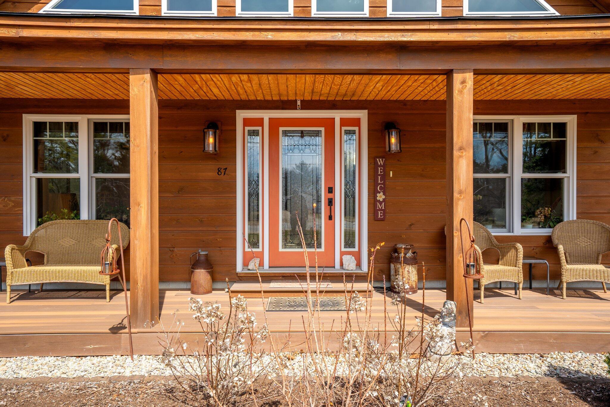 87 River Road Topsham ME 04086