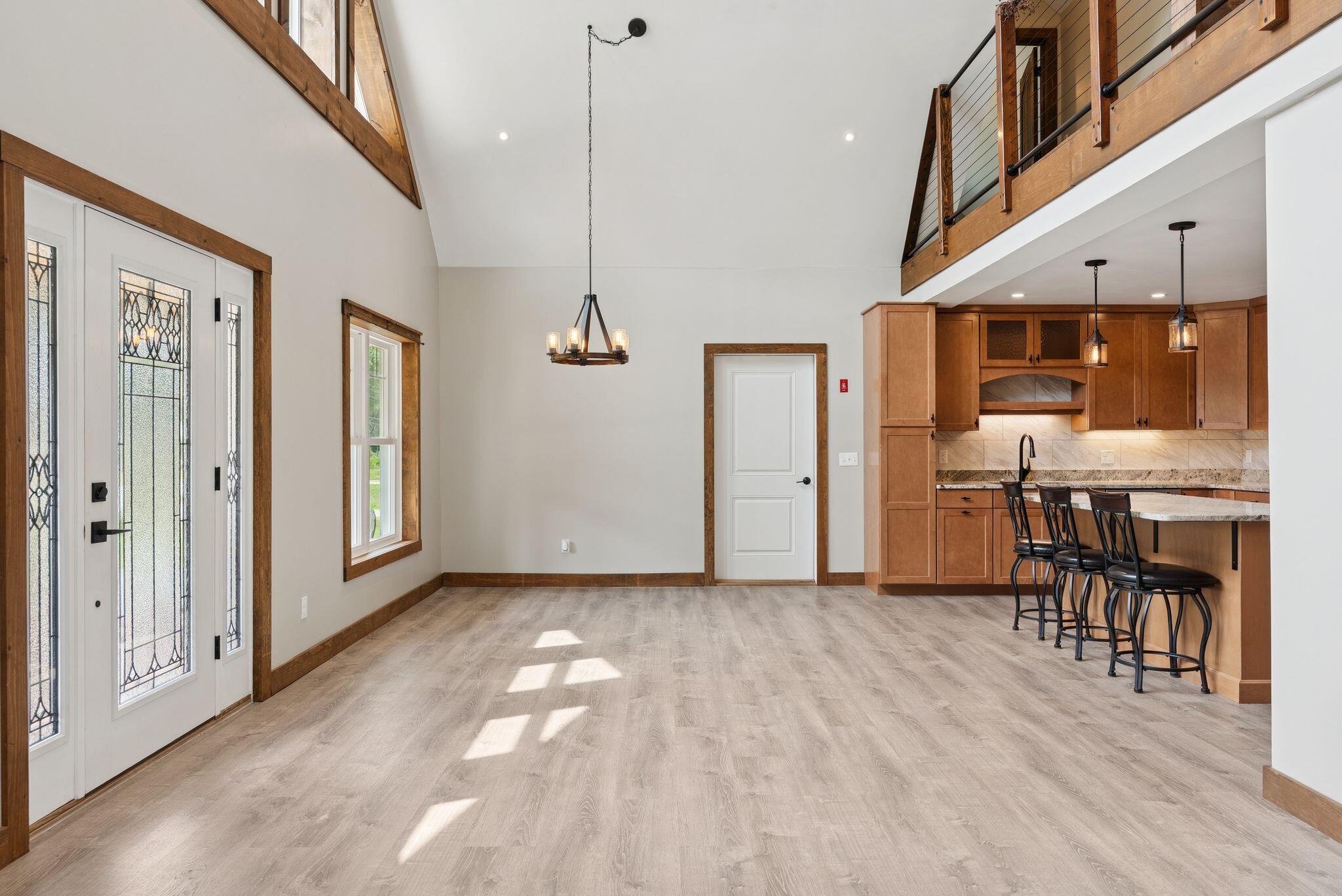 87 River Road Topsham ME 04086