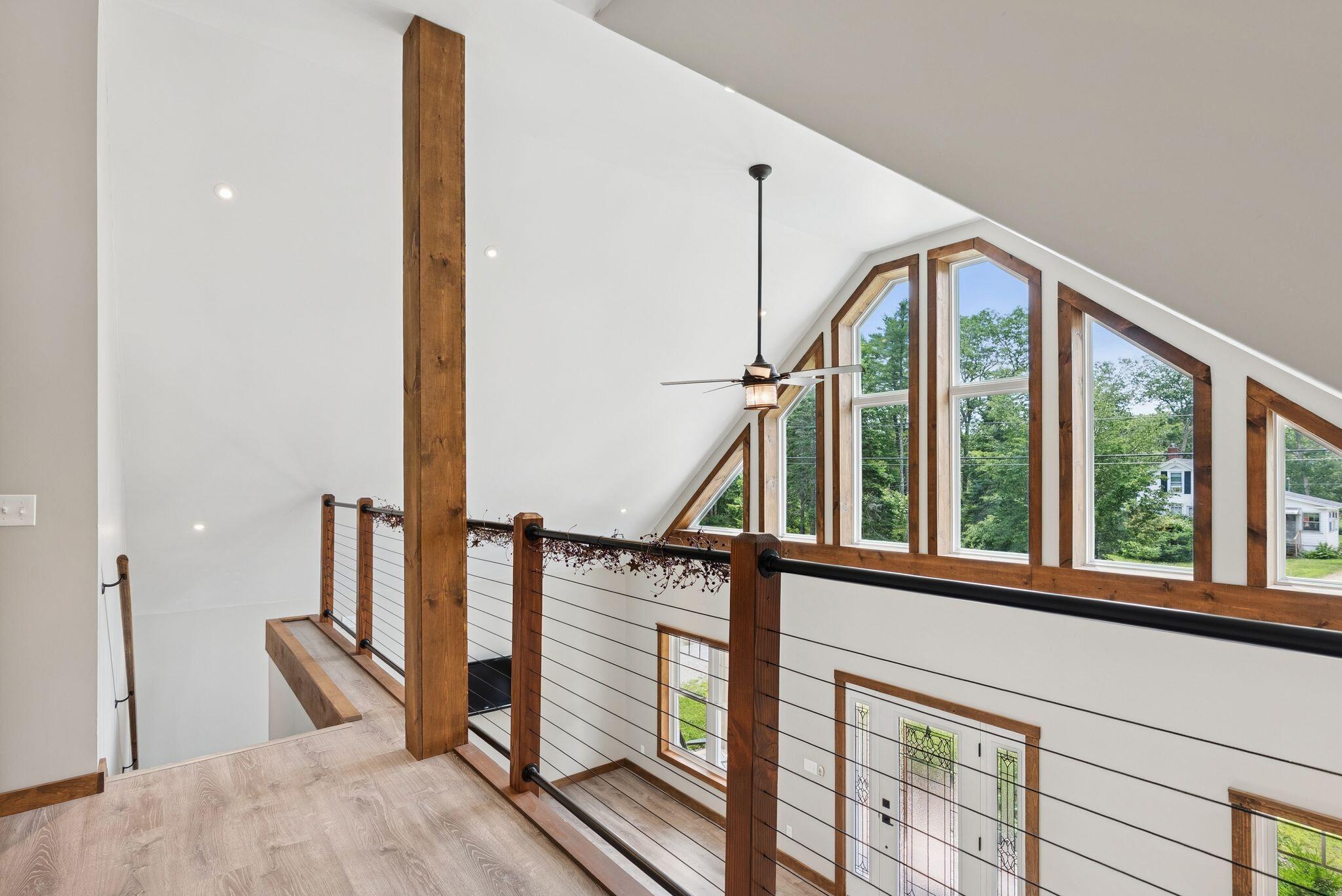 87 River Road Topsham ME 04086