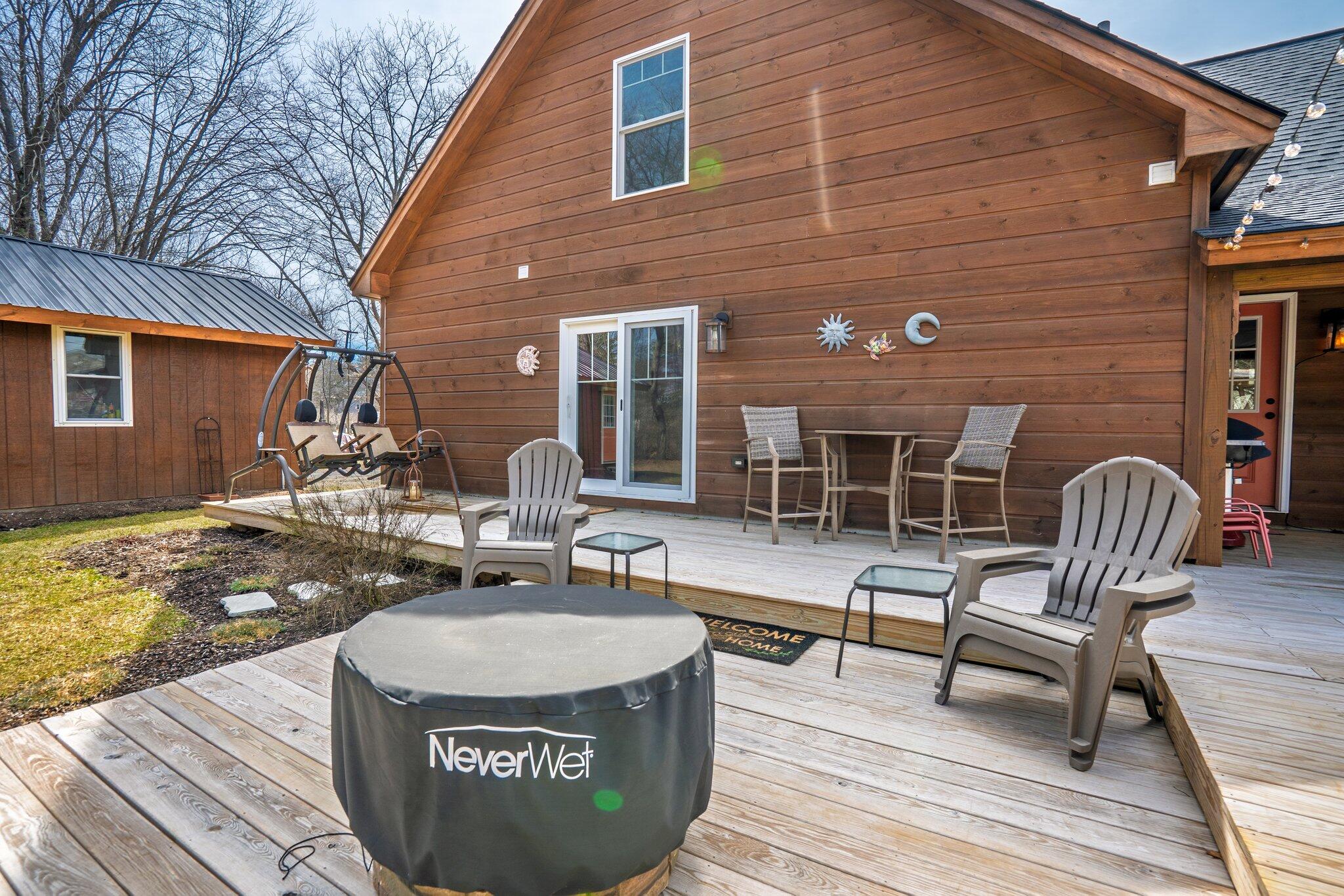 87 River Road Topsham ME 04086